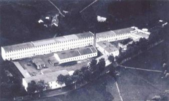 Letecký snímek textilní továrny Brunka (rok 1930)